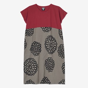 寛長方形衣／臙脂色