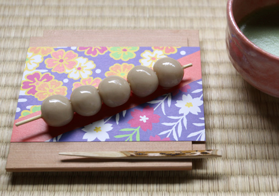 和菓子になったテキスタイルデザイン