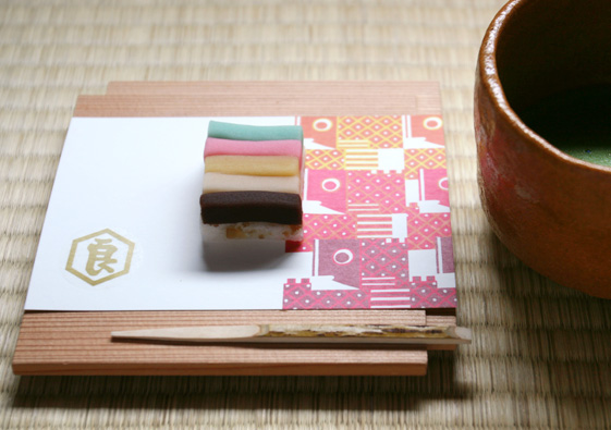 和菓子になったテキスタイルデザイン