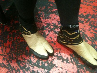 20111011-shayashoes.jpg