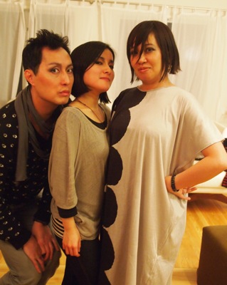 20111127-eyemake.jpg 20111127-eyemake.jpg