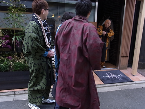 20121224-toshio-with-robart3.jpg