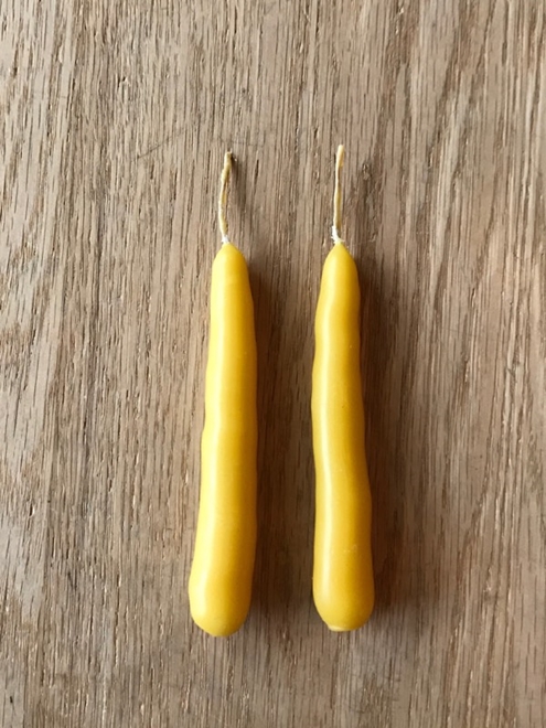 ２