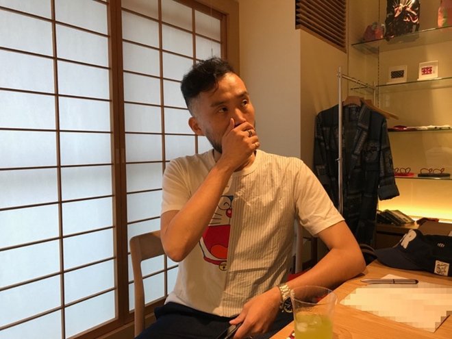 ２