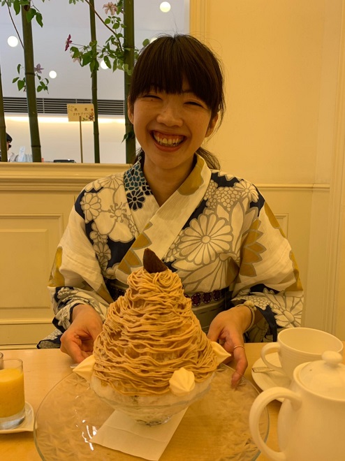 1907095